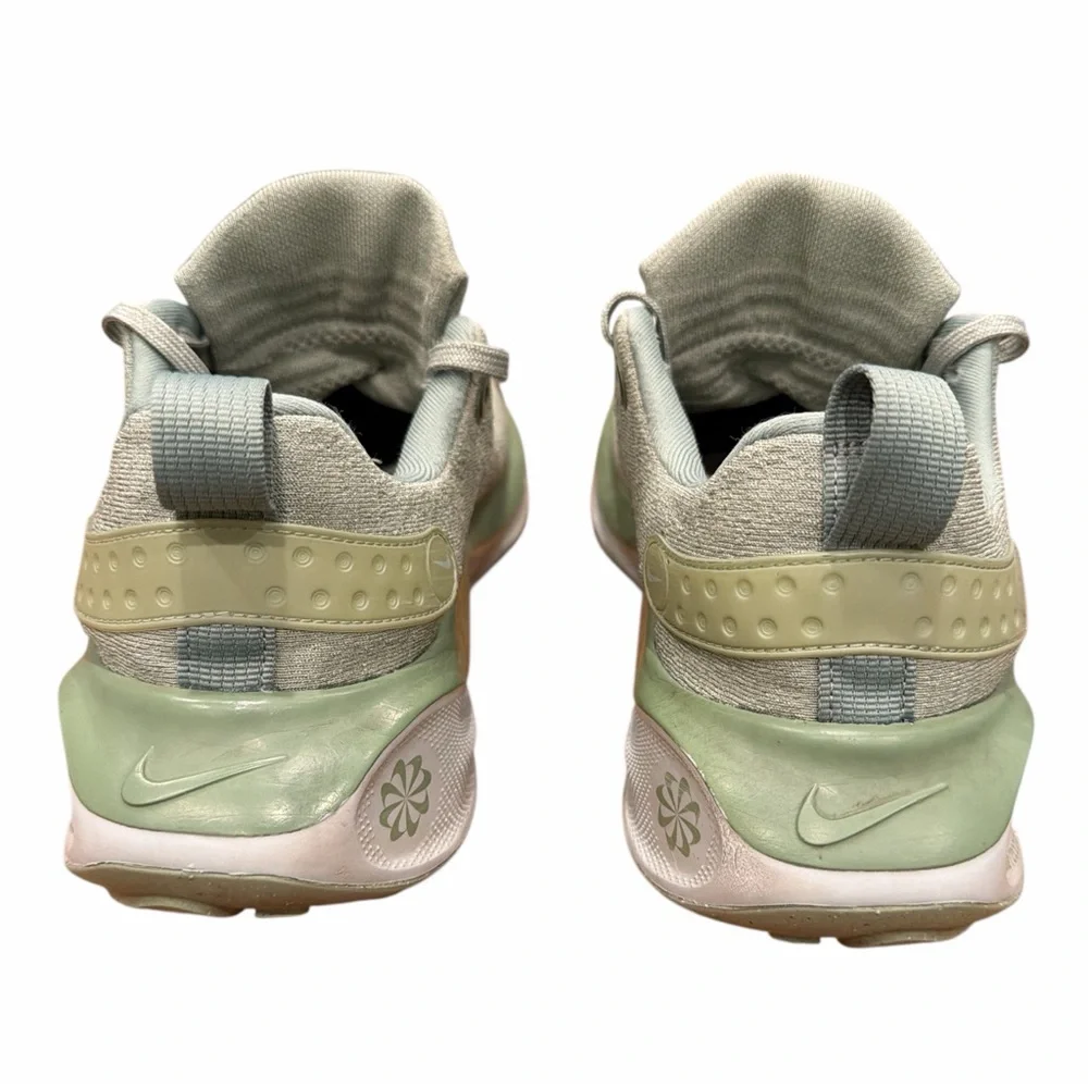 Nike performance comfort
